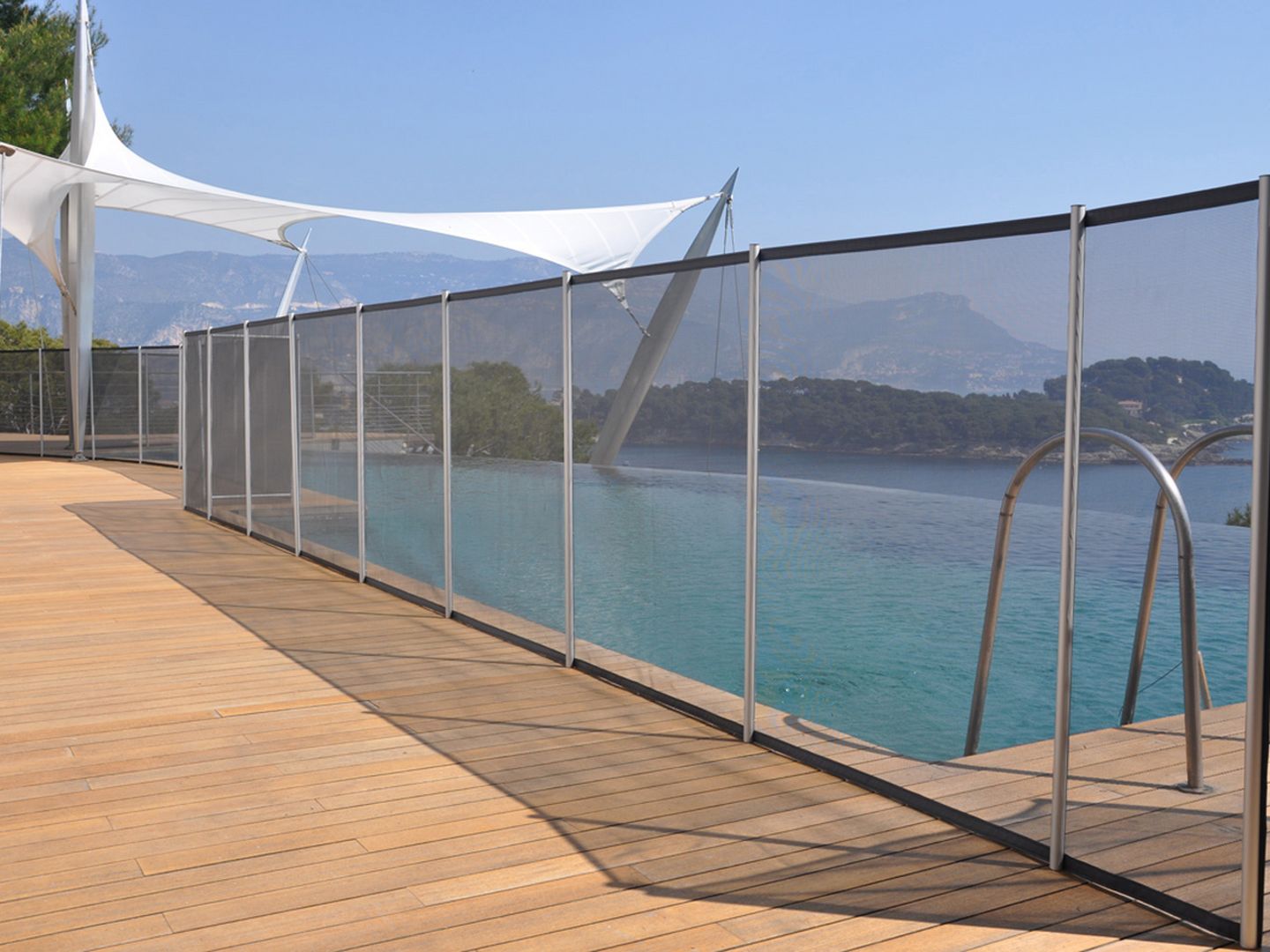 barriere beethoven grise piscine a debordement